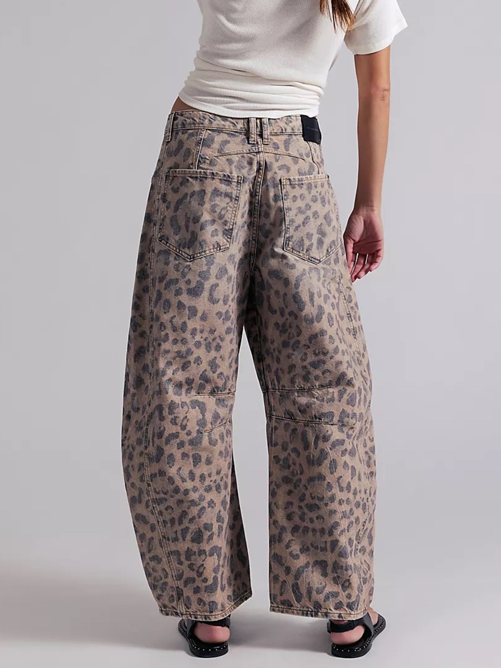 We The Free Good Luck Printed Barrel Jeans - Picture 2 of 6